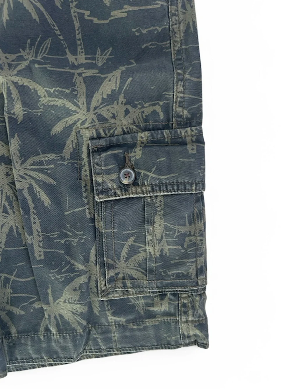 Arizona Jeans Co. Palm Tree Cargo Shorts Size 18
